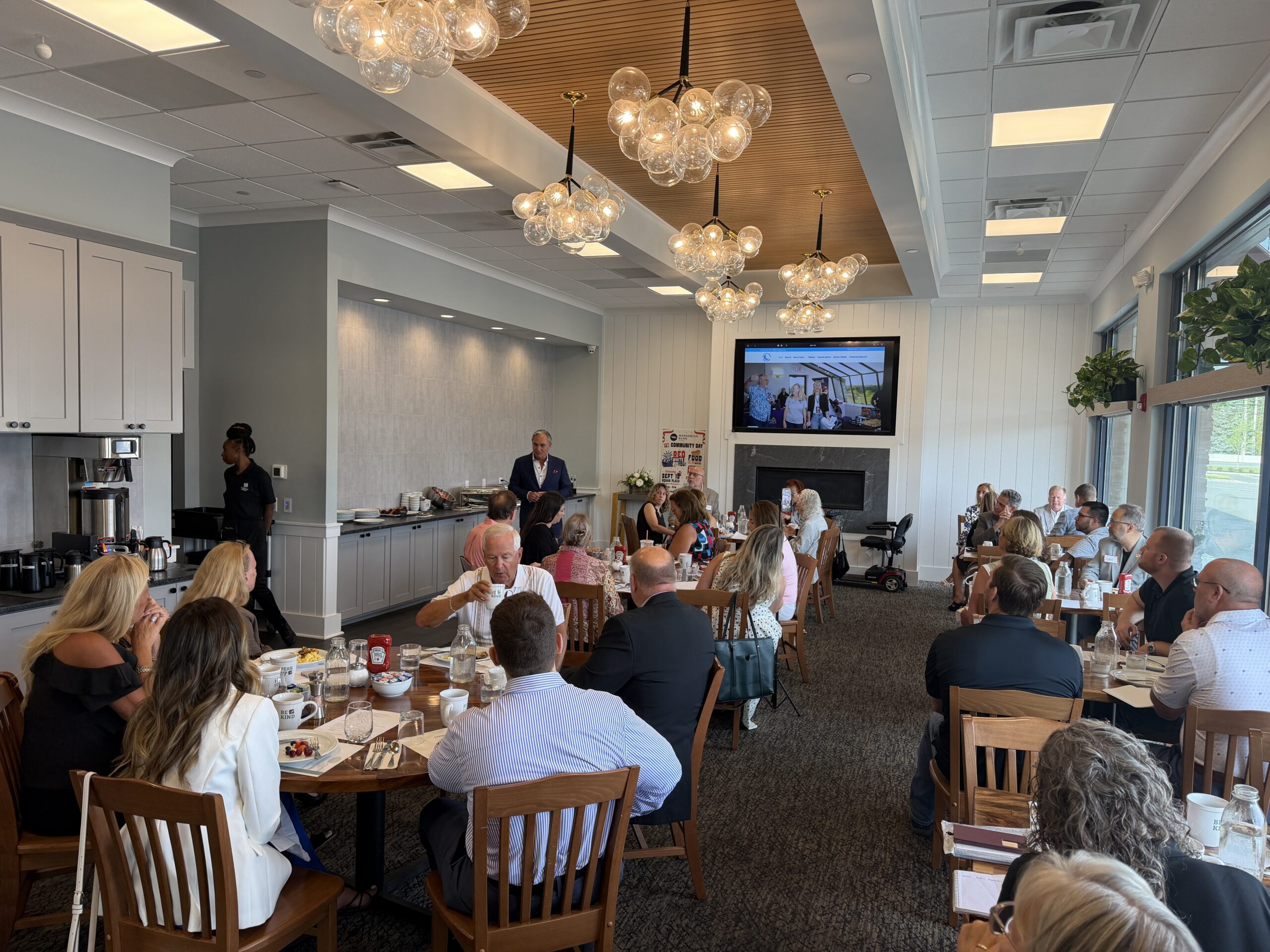 Chamber networking breakfast with job seekers and business owners